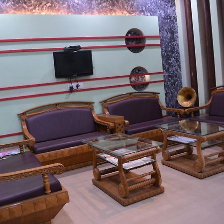 Hotel Raj Mahal Биканер Екстериор снимка