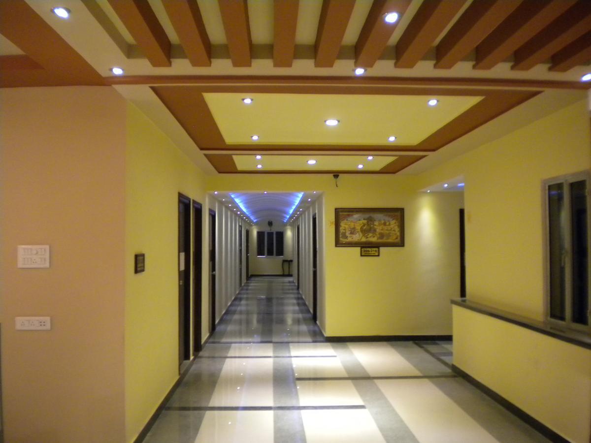 Hotel Raj Mahal Биканер Екстериор снимка