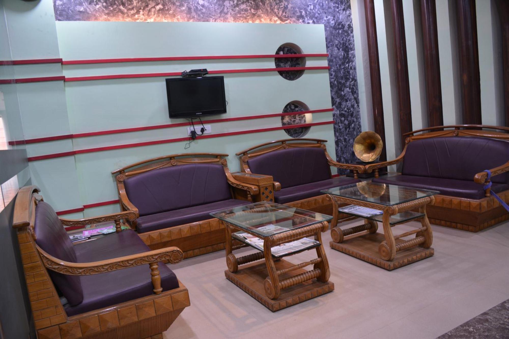 Hotel Raj Mahal Биканер Екстериор снимка